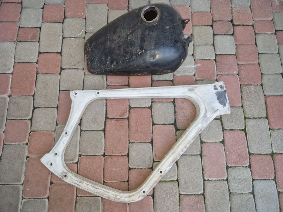 Продам раму та бак на мотл Иж 350