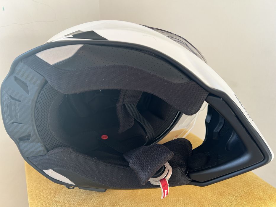 Capacete Airoh Commander