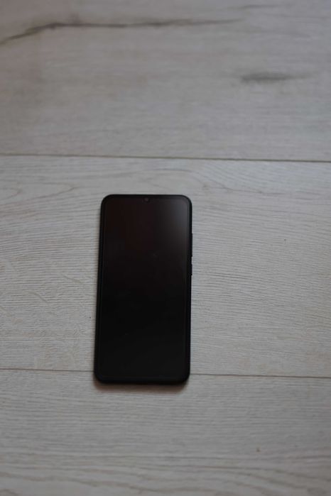 Telefon Xiaomi Redmi 9A granat 64 GB +  etui, szkło i ładowarka słuchawki jbl