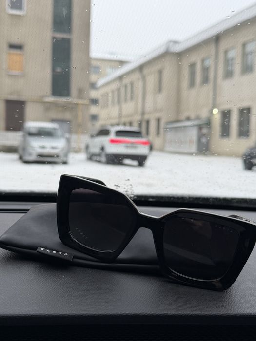 Сонцезахисні окуляри CASTA