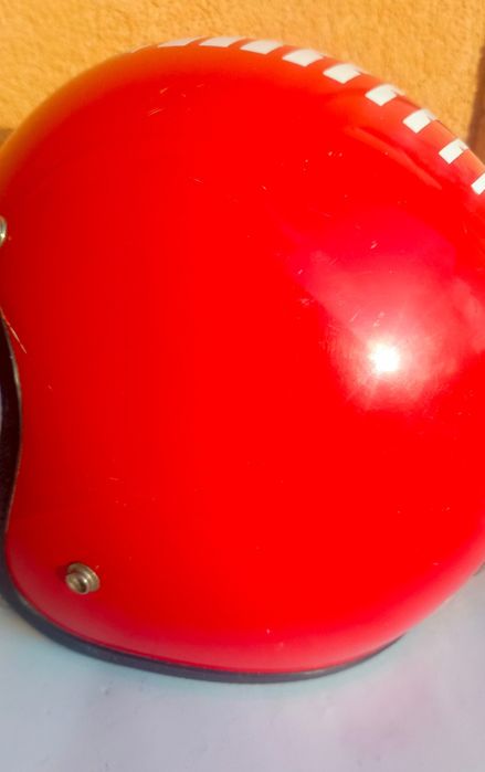 Stary kask motocyklowy Uvex.