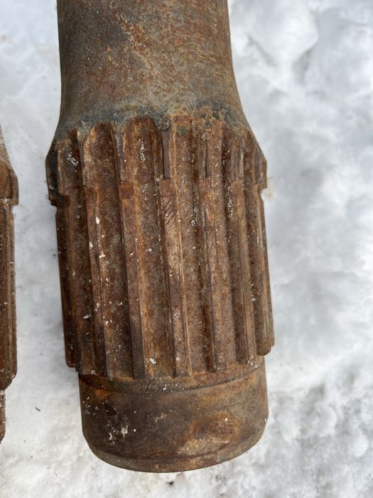 Продам полуося мтз 80,82