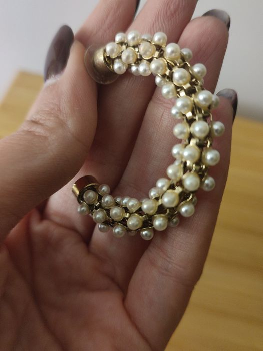 Vendo brincos com pérolas