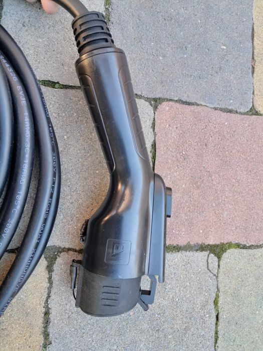 Зарядне до Tesla зарядний пристрій AplysiaTech 16A SAE J1772 тесла