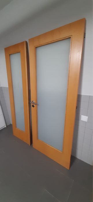 Porta dupla com vidro fosco
