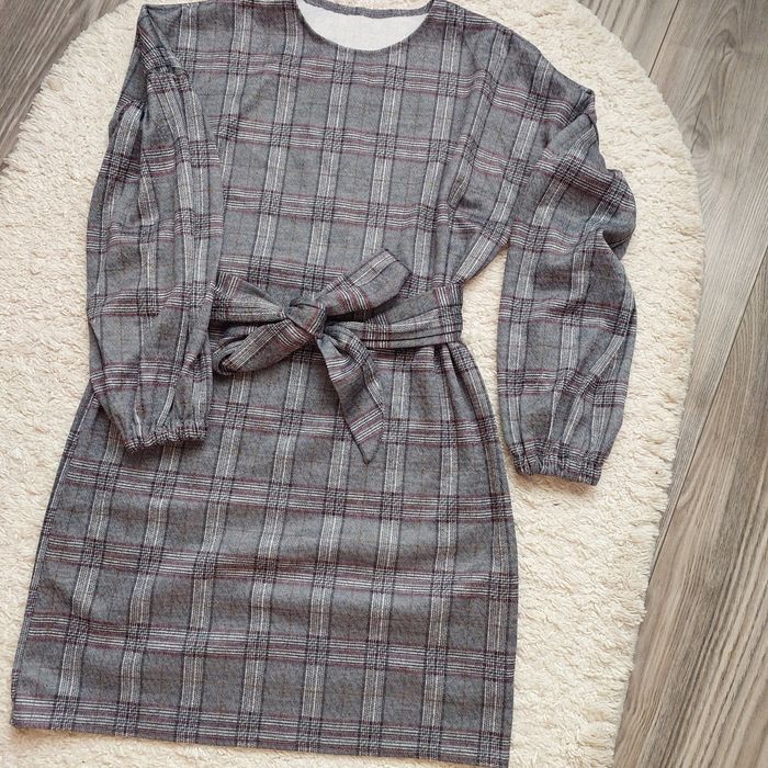 Плаття під пояс клітинка