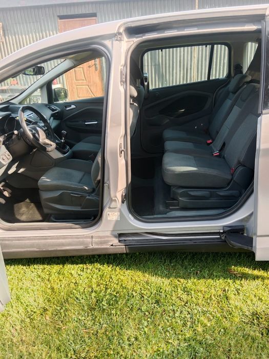 Ford c-max grand