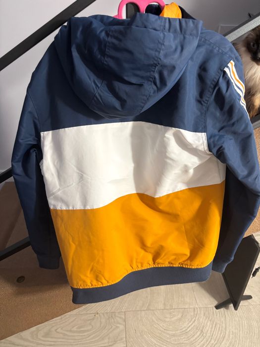 Осіння куртка для хлопця підлітка/reserved