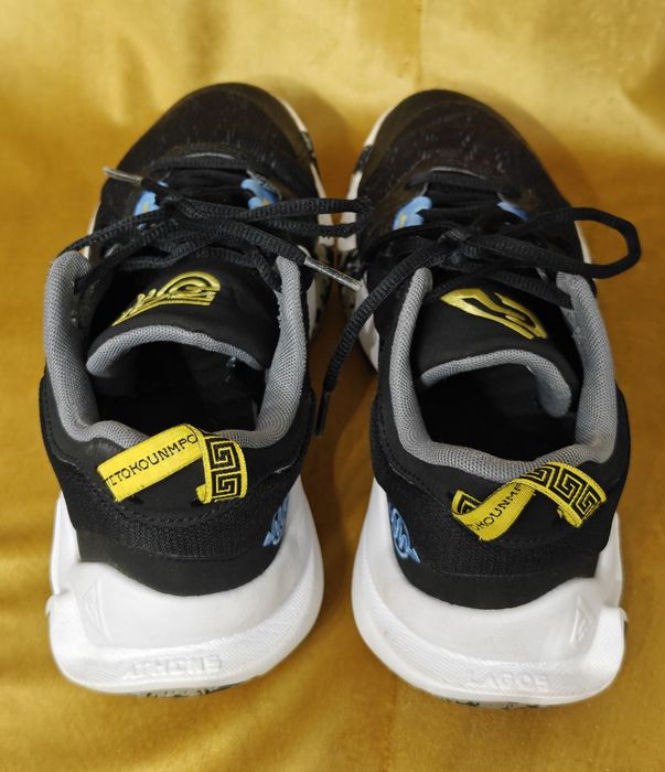 Buty sportowe Nike Giannis Immortality 2  r.40