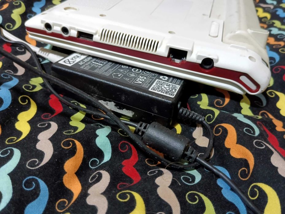 Ноутбук нетбук Samsung n143 Plus