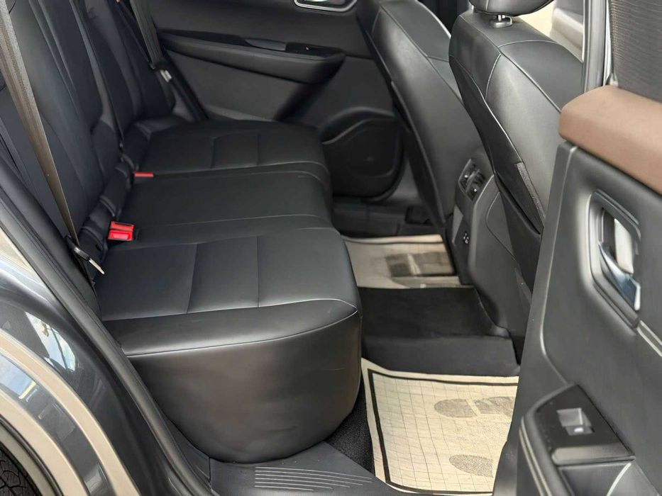 Nissan Rogue SV      2021
