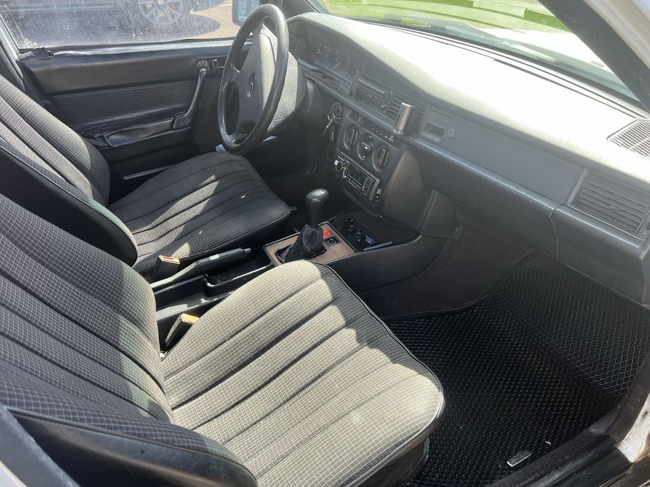 Продам Mersedes 190