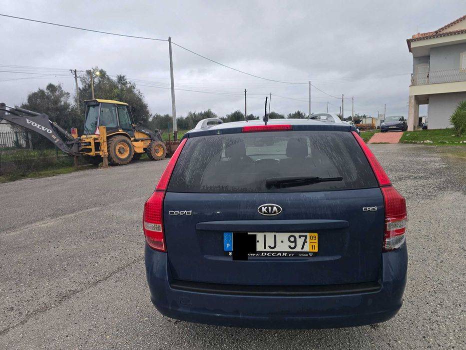 Kia Ceed 1.6 CRDi em bom estado