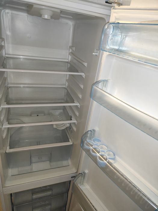 Lodówka beko jak Nowa.