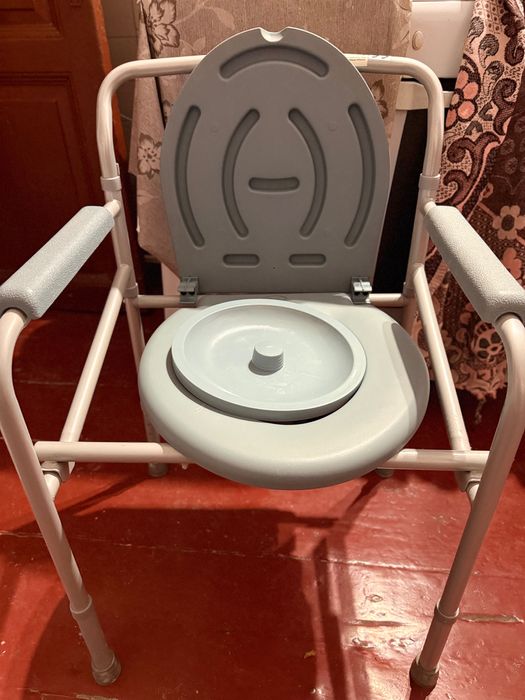 Стілець-туалет бу