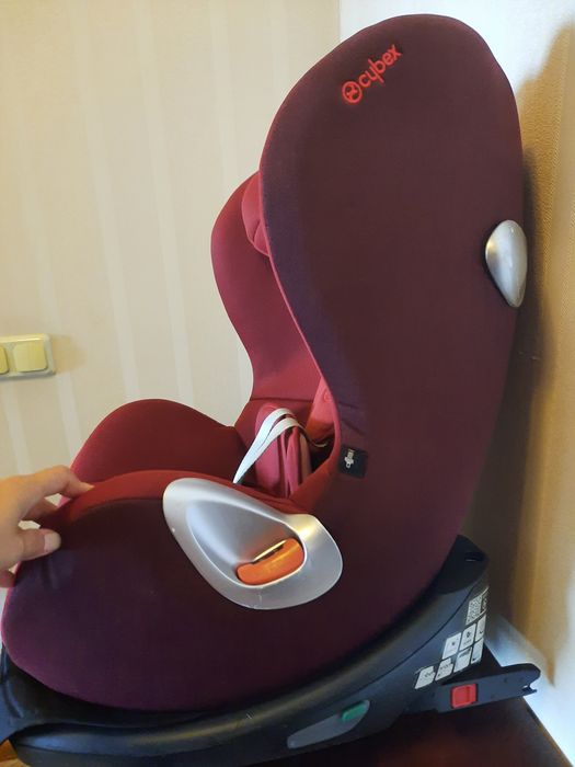 Автокресло Cybex