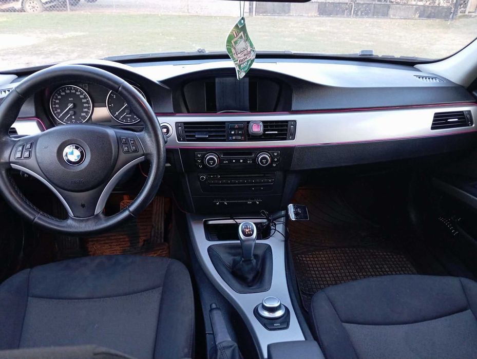 Bmw 318i e90 2.0 benzyna