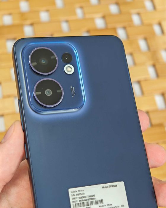 Oppo Reno 13 FS 5g 8/512, добрий стан