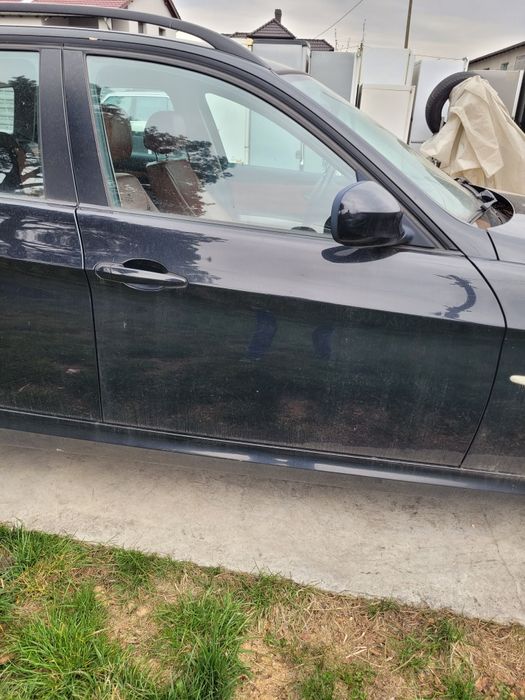 Sprzedam drzwi do bmw e91 2009 r w bardzo dobrym stanie