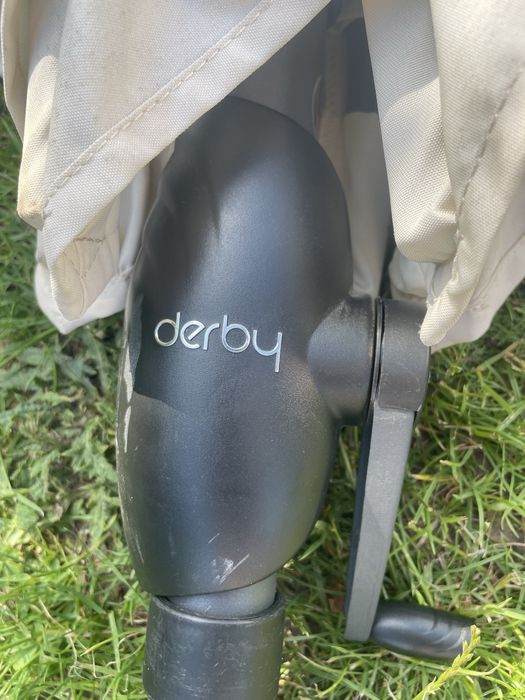 Parasol na ogród marki derby