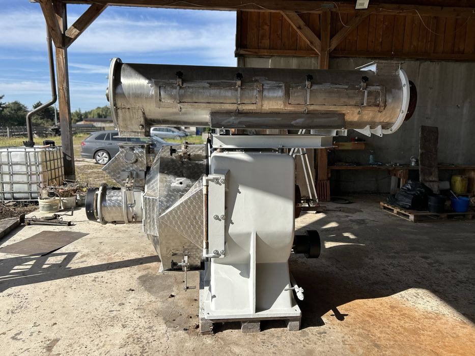 Sprout Matador M12 – granulator do pasz i peletu drzewnego – po remoncie