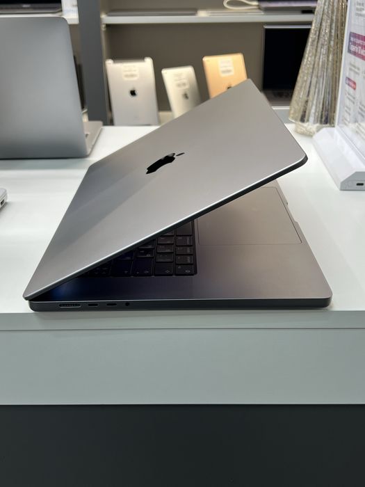 Macbook Pro 16 M1Pro 16GB/512Gb стан 9,8/10 92348