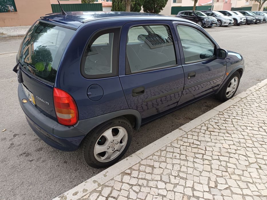 Opel corsa B 1.5 TD 5 lugares 143000km