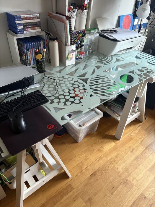 Tampo em vidro com 2 cavaletes