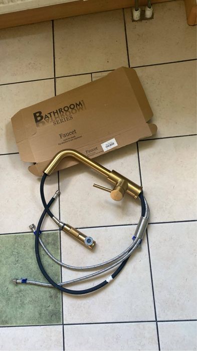 Nowa Złota bateria kuchenna z wlewką premium