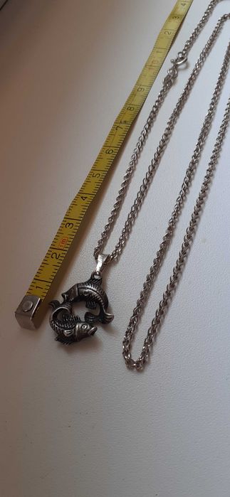 Łańcuszek z zawieszką-ryby srebro 925 .