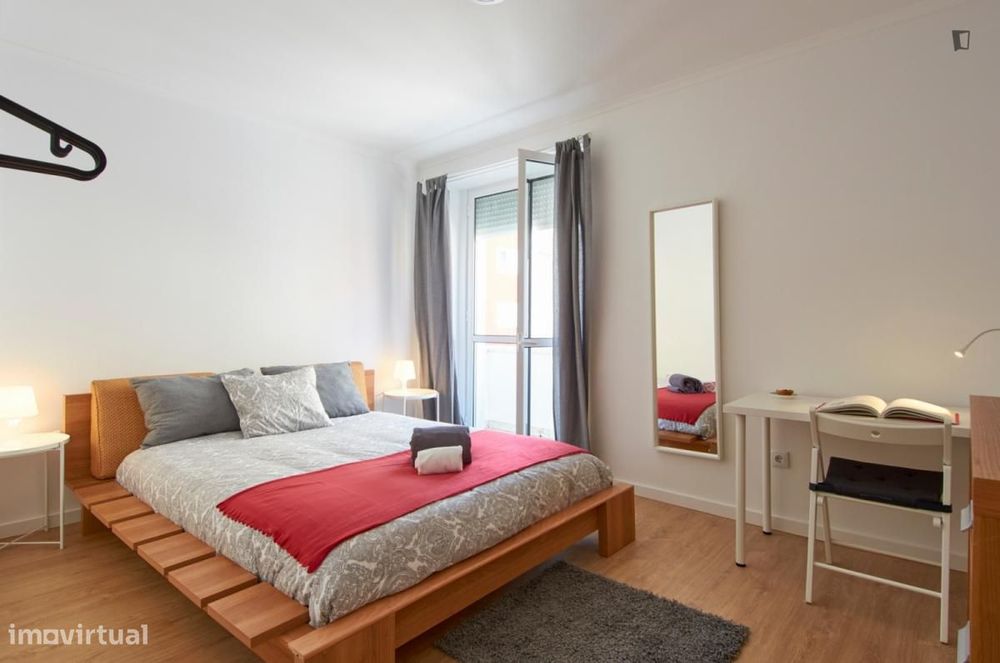 Quarto - localizado em Penha de França Lisbon