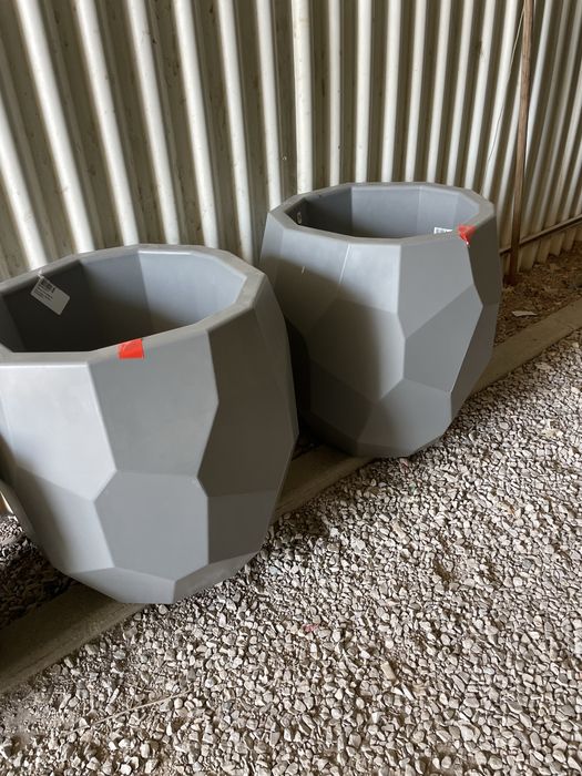 Vasos em plastico (bem resistente)