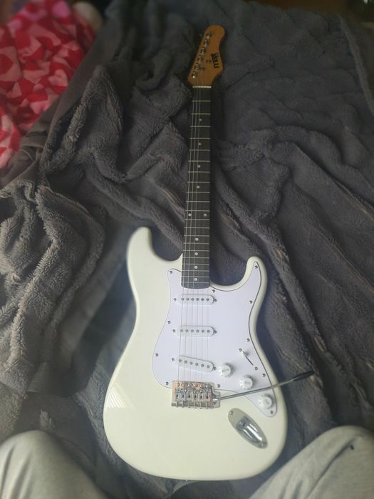 Gitara elektryczna