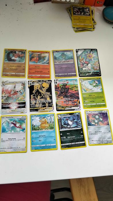 Conjunto de 12 cartas Pokémon