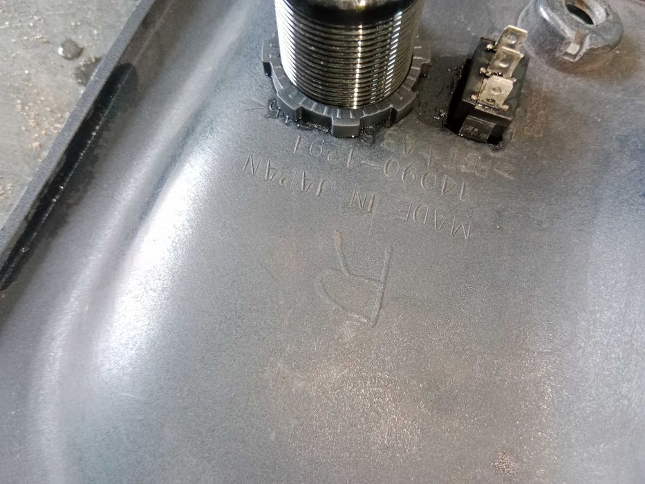 kawasaki zzr600 zzr 600 wypełnienie prawe licznika zegarów owiewki