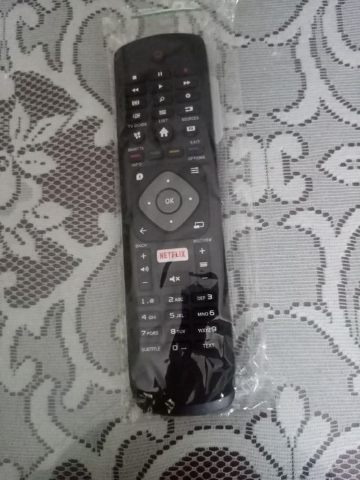 Pilot do telewizora philips nowy