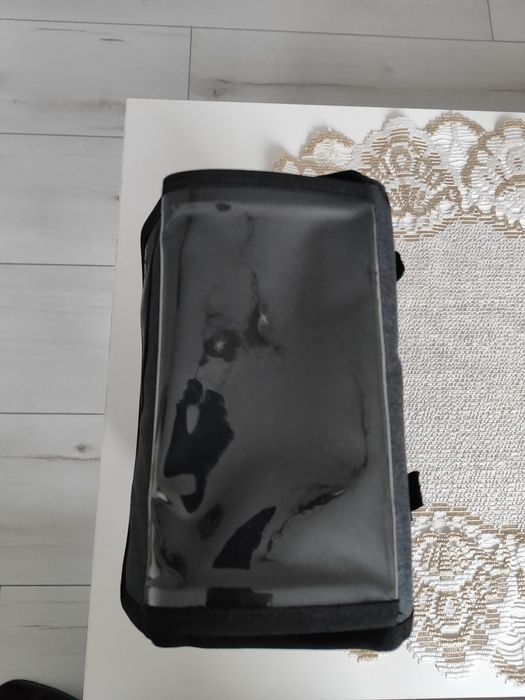 Mam do zaoferowania sakwę na kierownicę