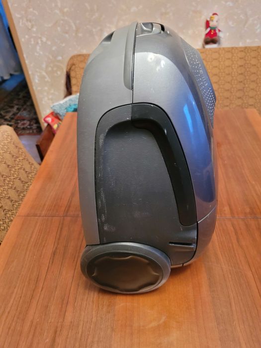 Odkurzacz ELECTROLUX UltraSilencer ZEN EUS89TM