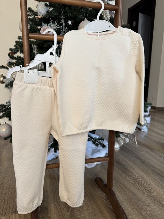 Костюми для дівчинки 86-92