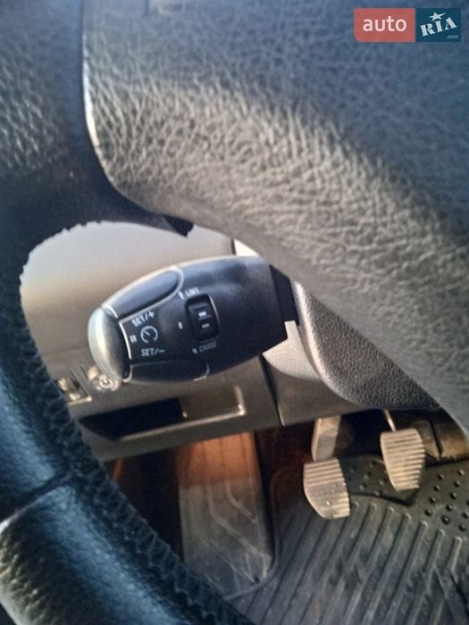 Автомобіль Пежо 308