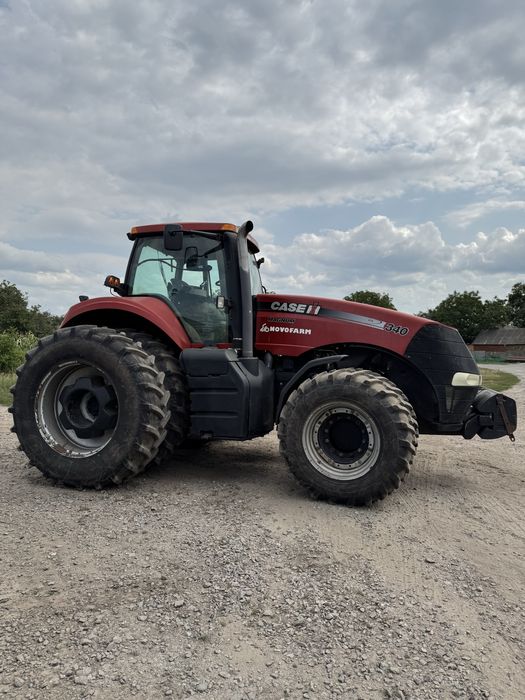 Трактор CASE MX340.