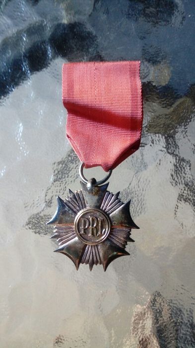 Sztandar Pracy 2 klasy PRL