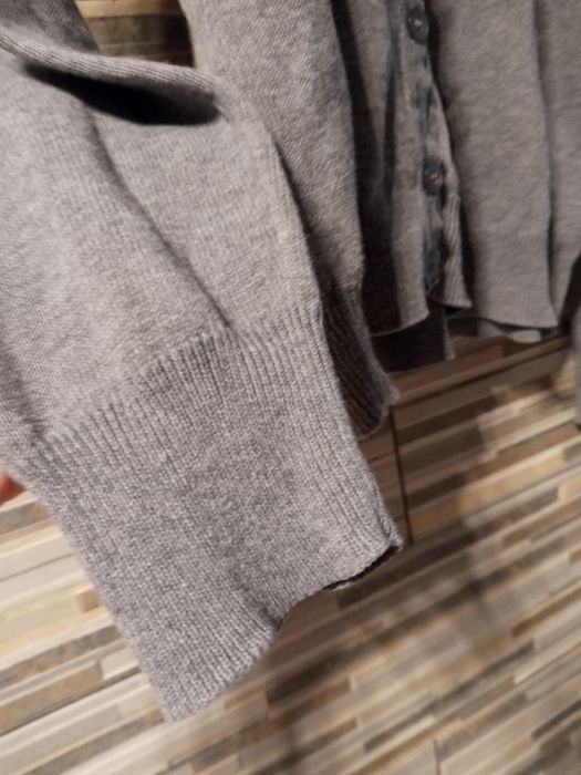 Sweter damski rozpinany na guziki   r 44
