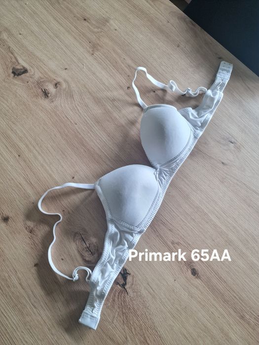 Biustonosz Primark dla nastolatki 65AA biały
