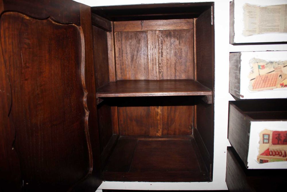 Movel Aparador / Comoda / Consola - Madeira maciça - Antigo