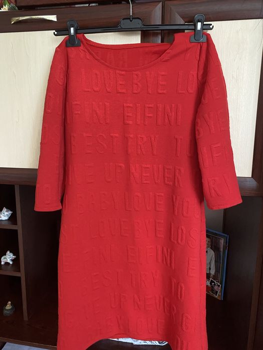 Плаття червоні