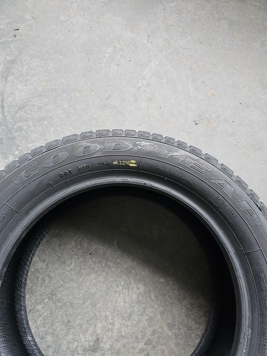 205/55R16 Goodyear Vector4Sea