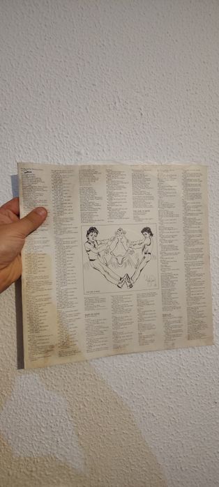 Michael Jackson–Thriller (1982, edição europeia original)

Vendo Thr