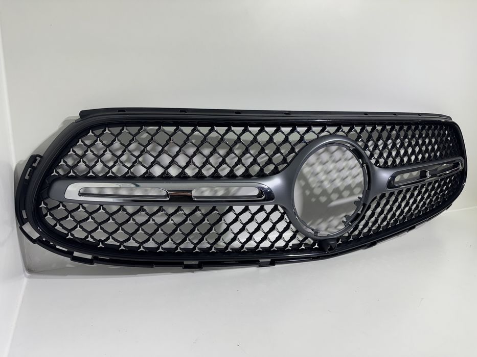 Mercedes-Benz GLC X254 Atrapa Grill AMG Kamera