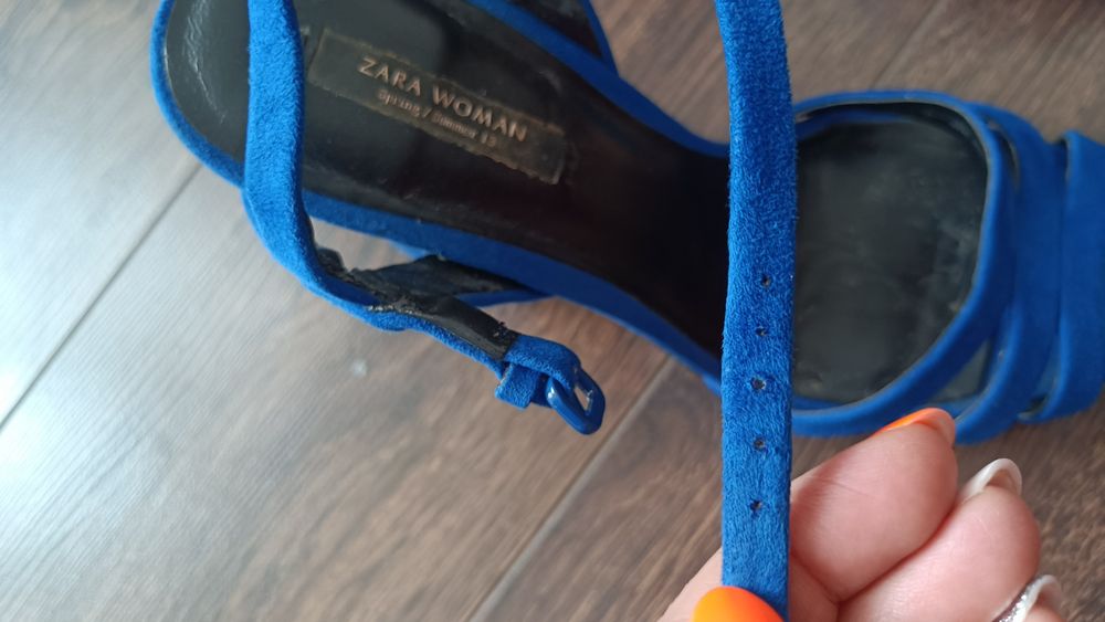 Sandały na słupku 36,5-37 Zara